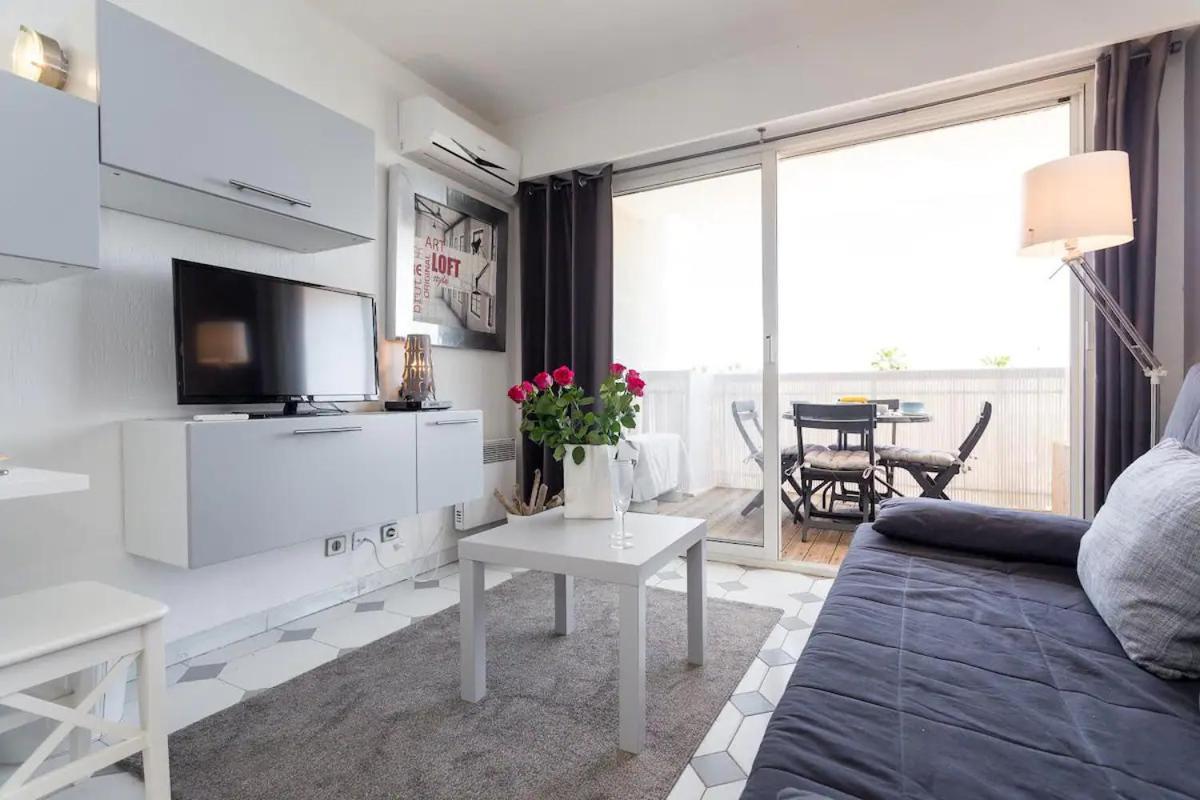 Modern Studio Apt W/Balcony/Port Views/Nr Old Town アンティーブ エクステリア 写真